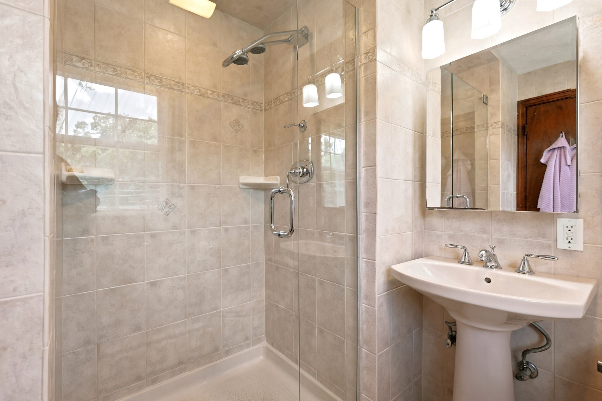 9 Sparhawk Dr. Property Photo 24