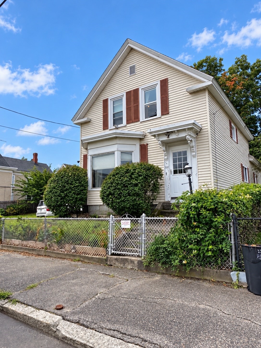 168 Howard St Property Photo 1