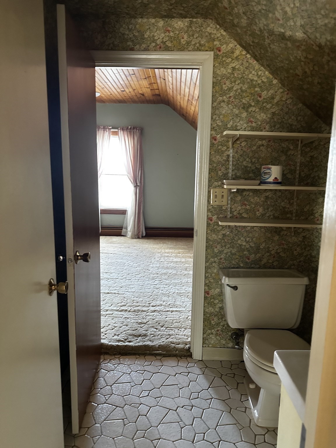 168 Howard St Property Photo 18