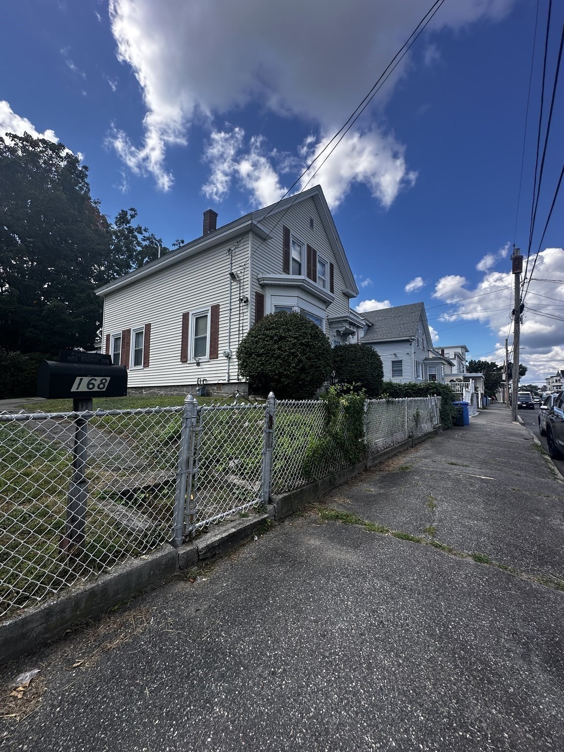 168 Howard St Property Photo 22