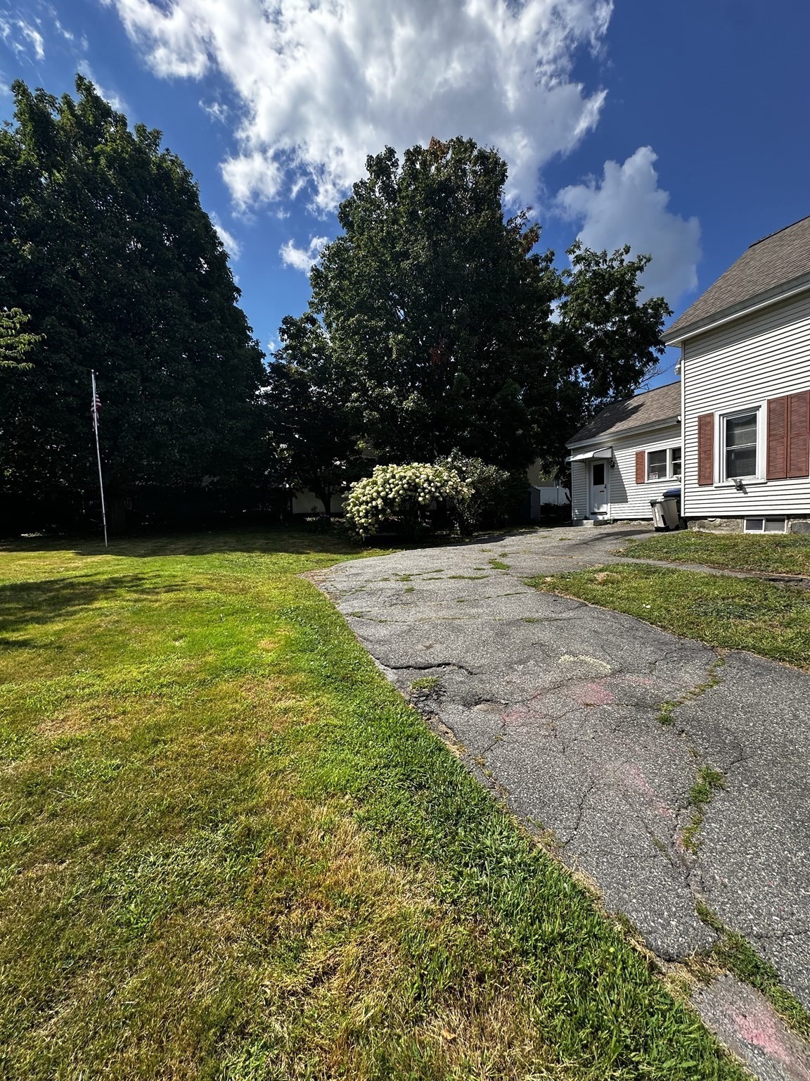 168 Howard St Property Photo 25