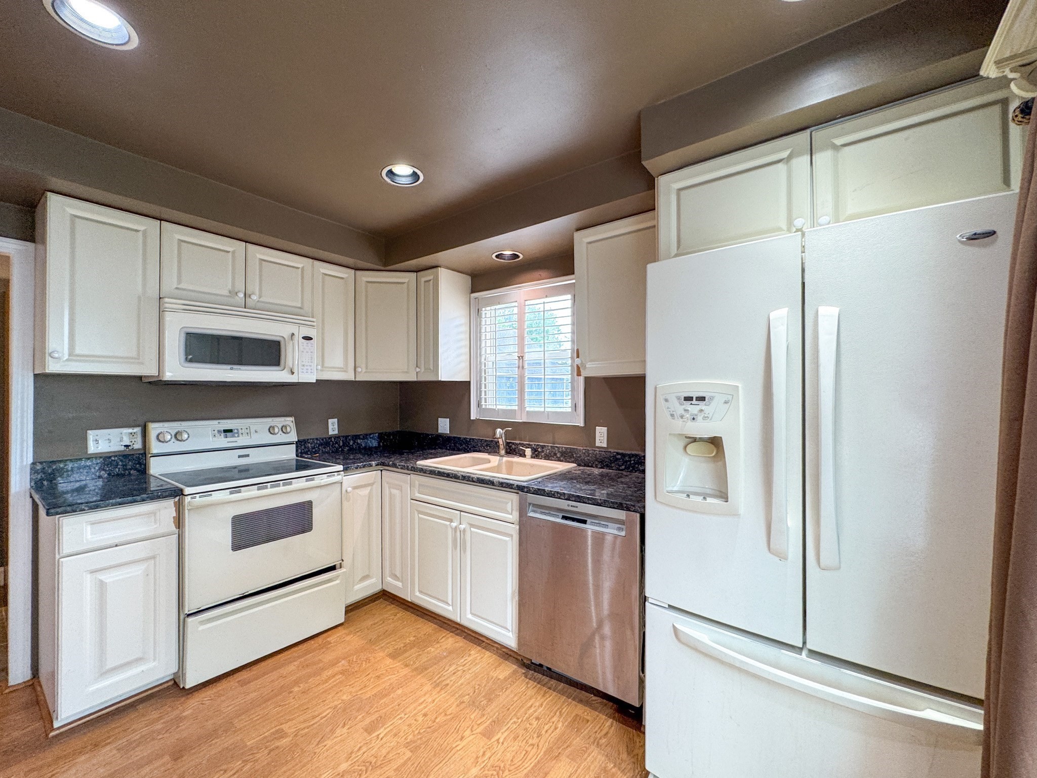 116 Leedham St Property Photo 10