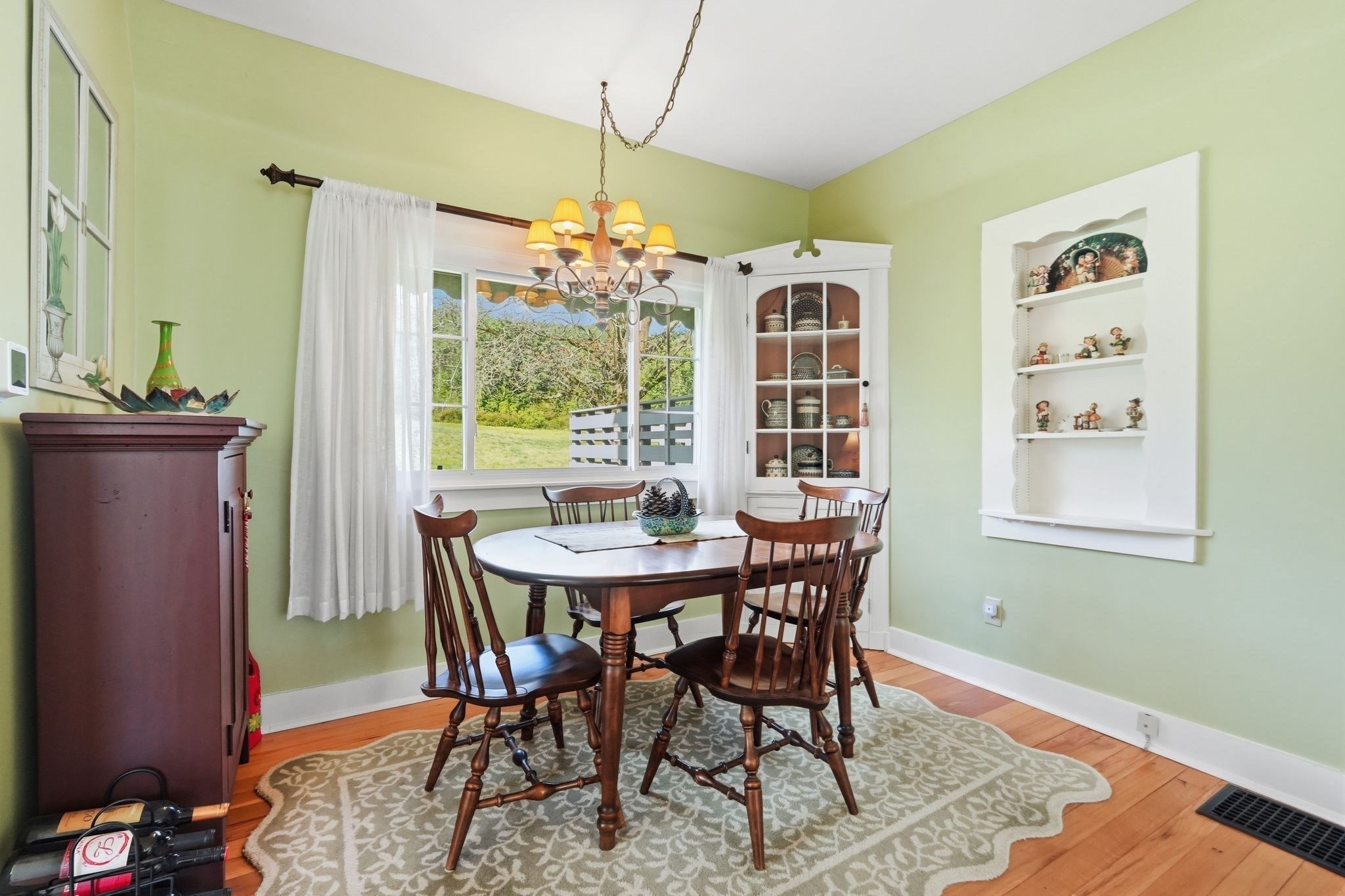 88 Homestead Avenue Property Photo 8