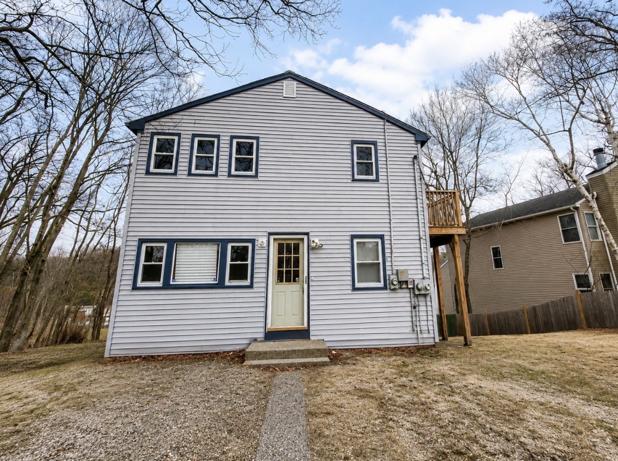 47 Lakeside Ave Property Photo 1