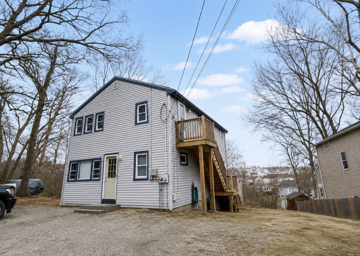 47 Lakeside Ave Property Photo 2