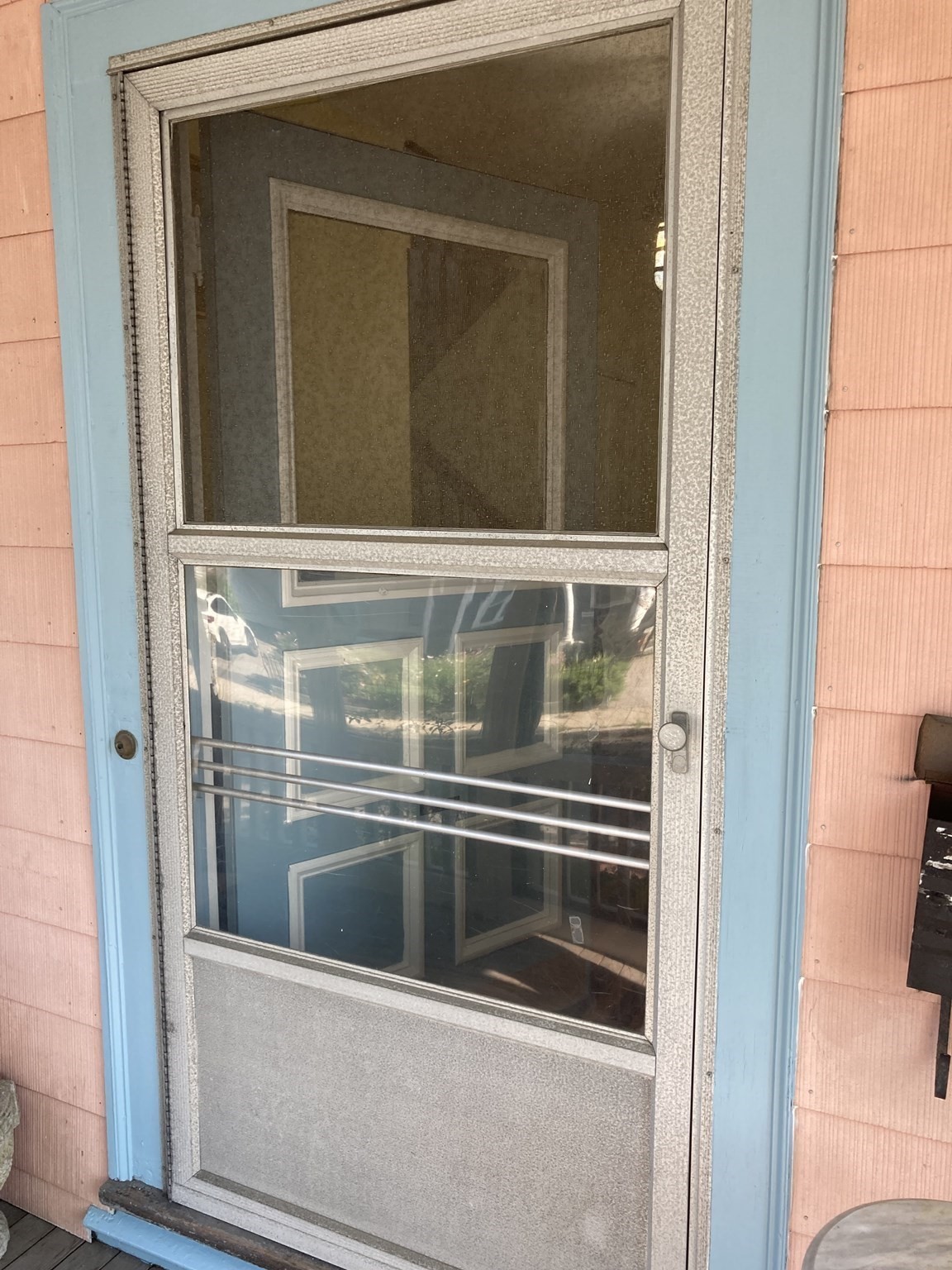 81 Munroe St Property Photo 2