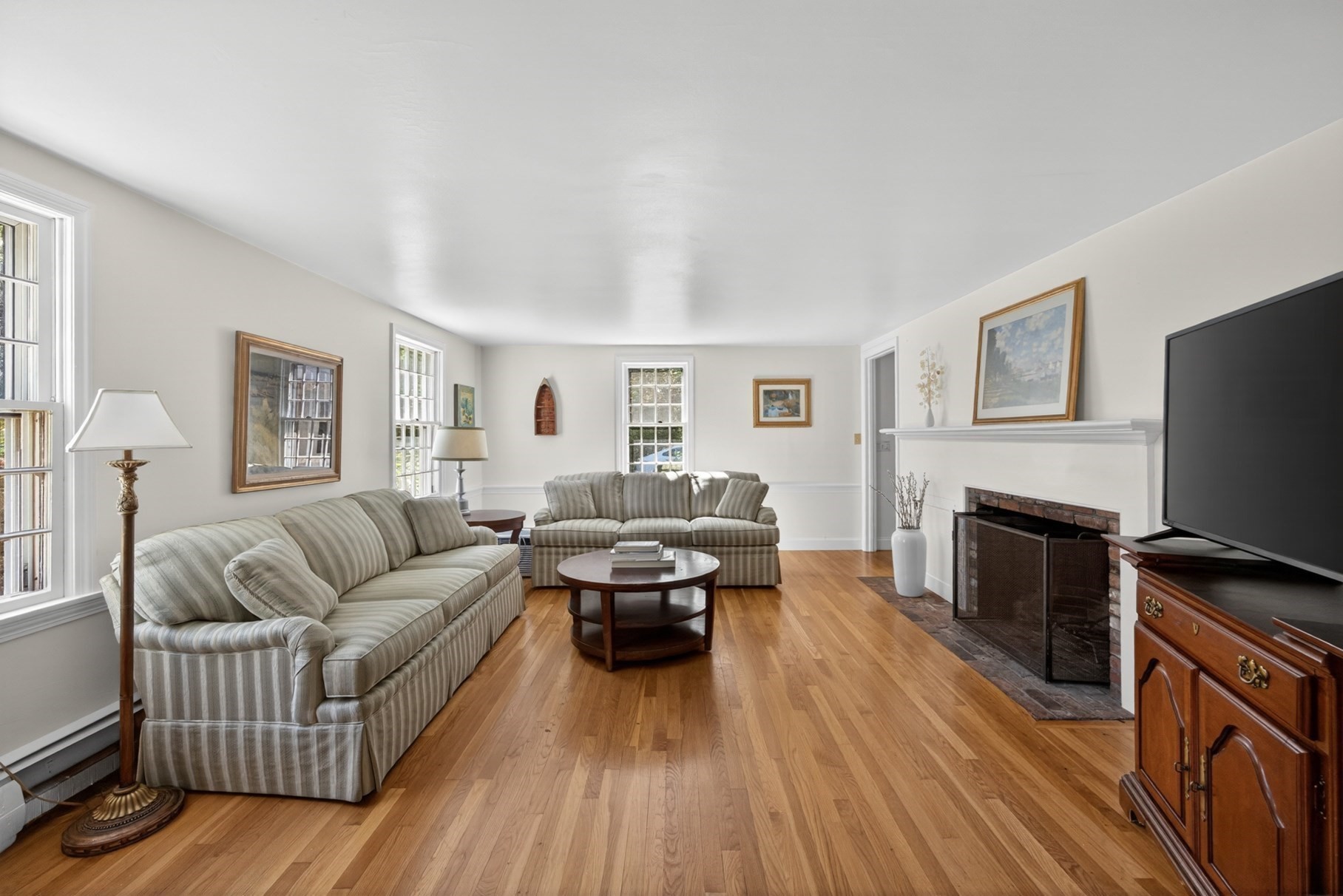 13 Two Ponds Rd Property Photo 10