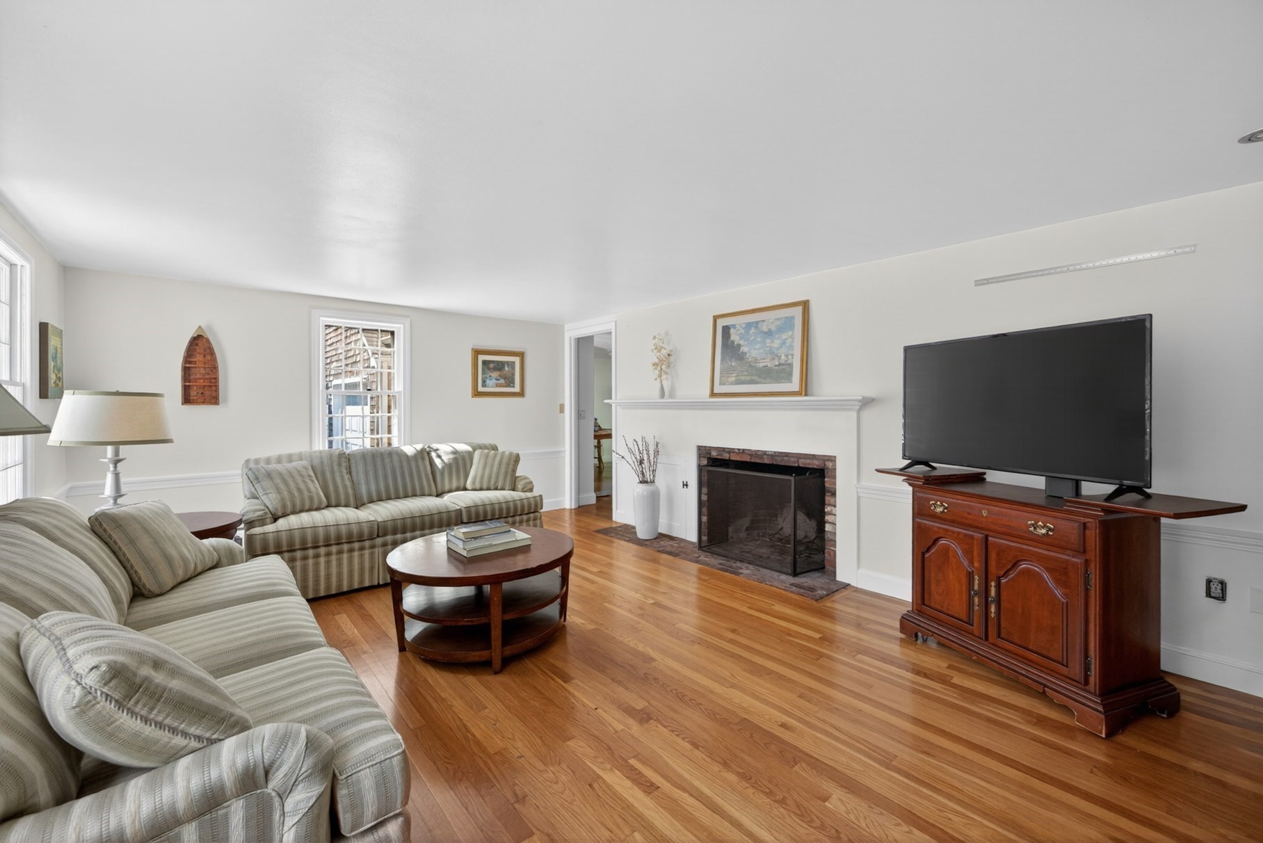 13 Two Ponds Rd Property Photo 11