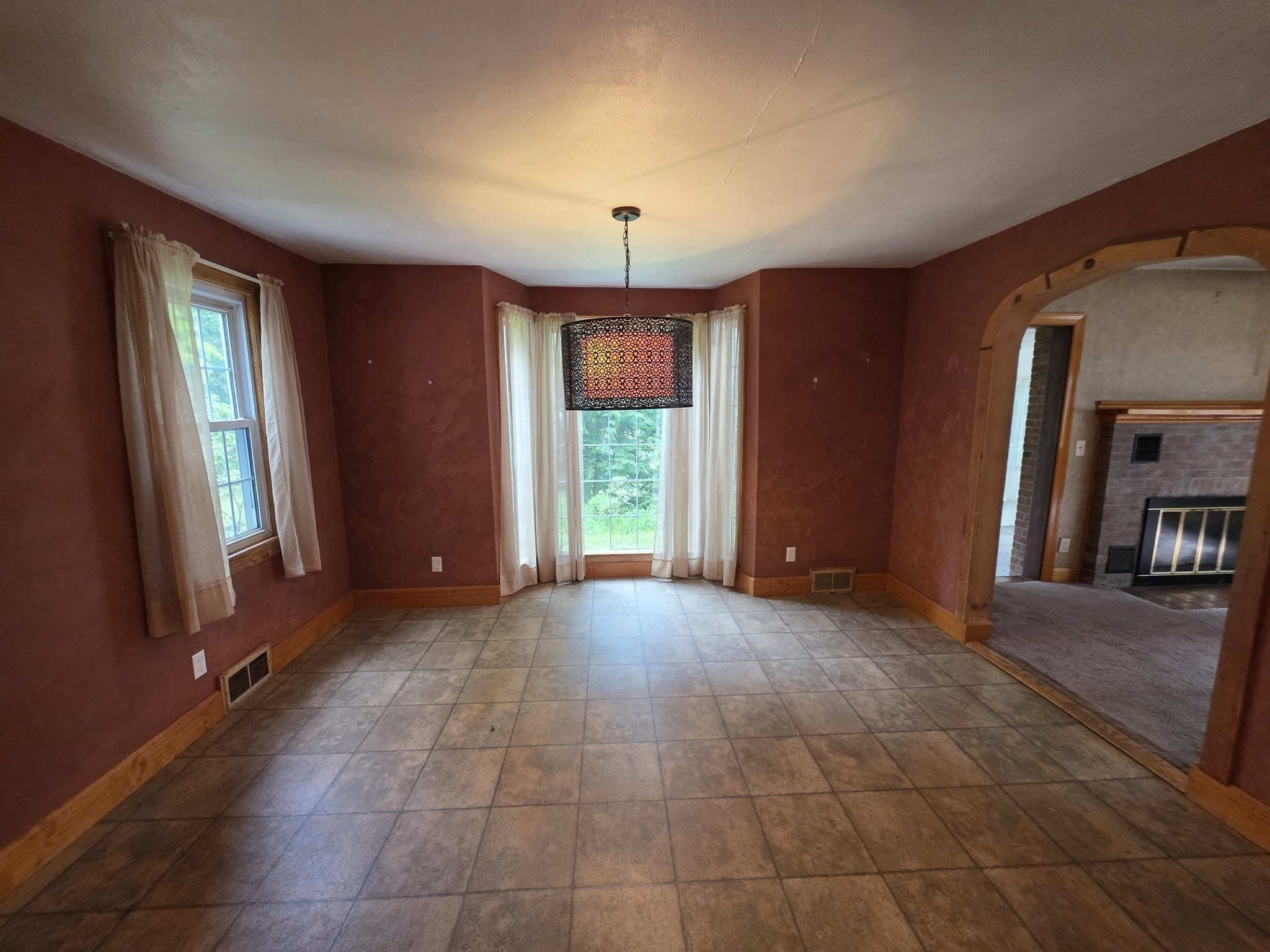 947 Main St Property Photo 6