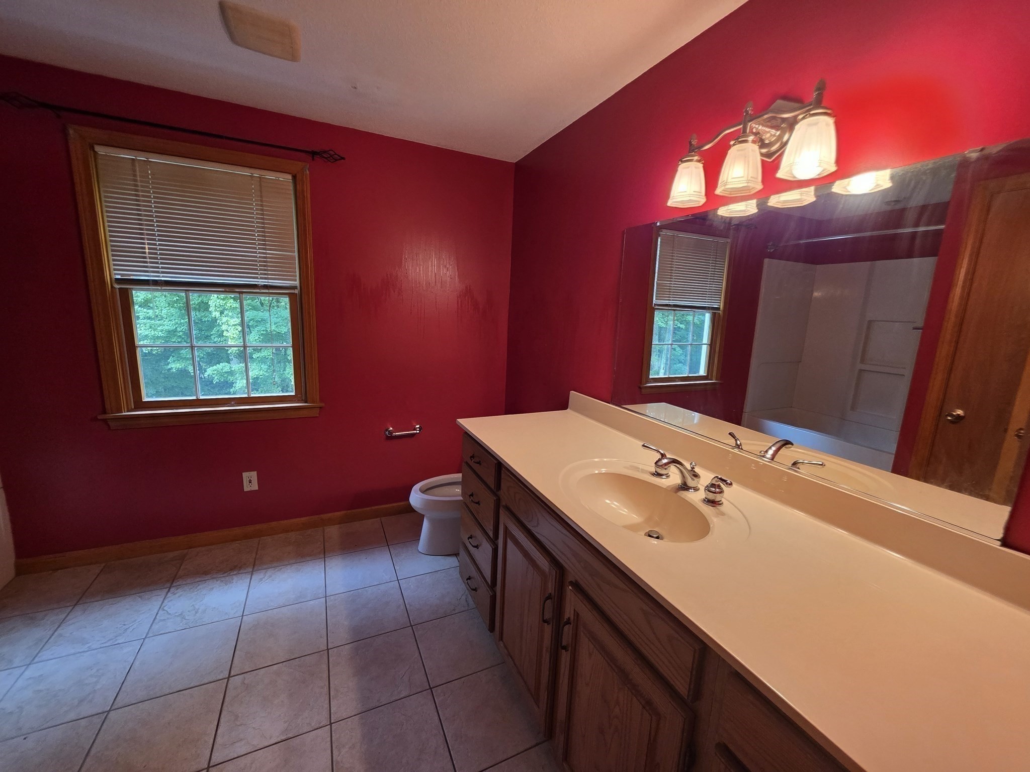 947 Main St Property Photo 14