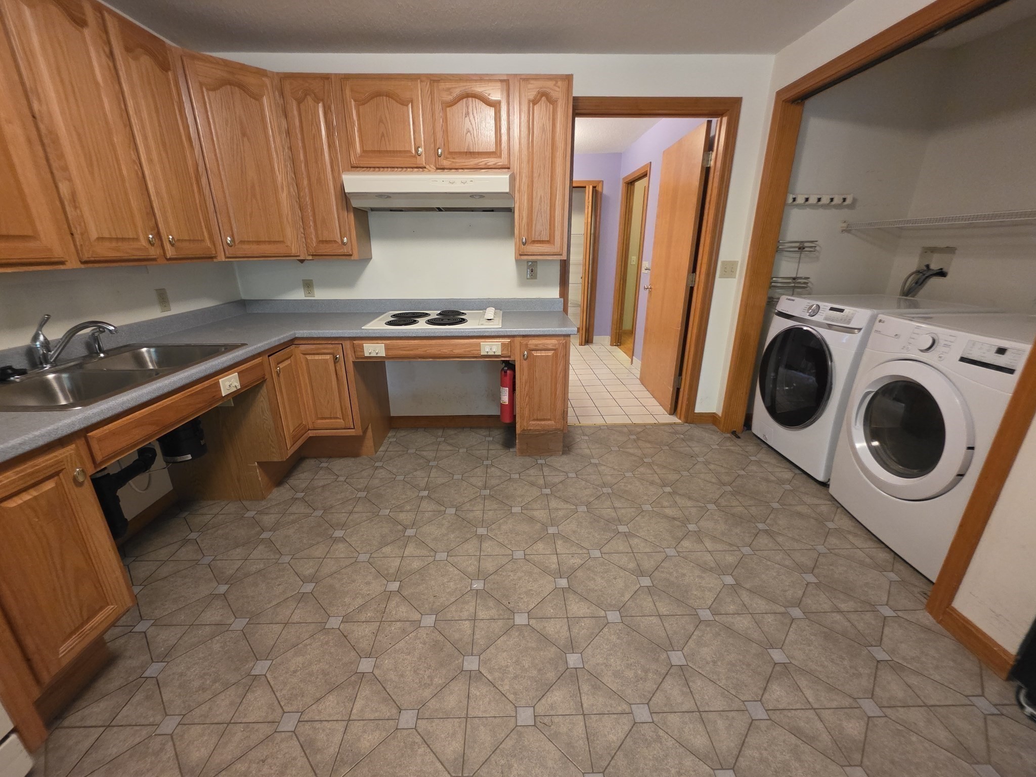 947 Main St Property Photo 19