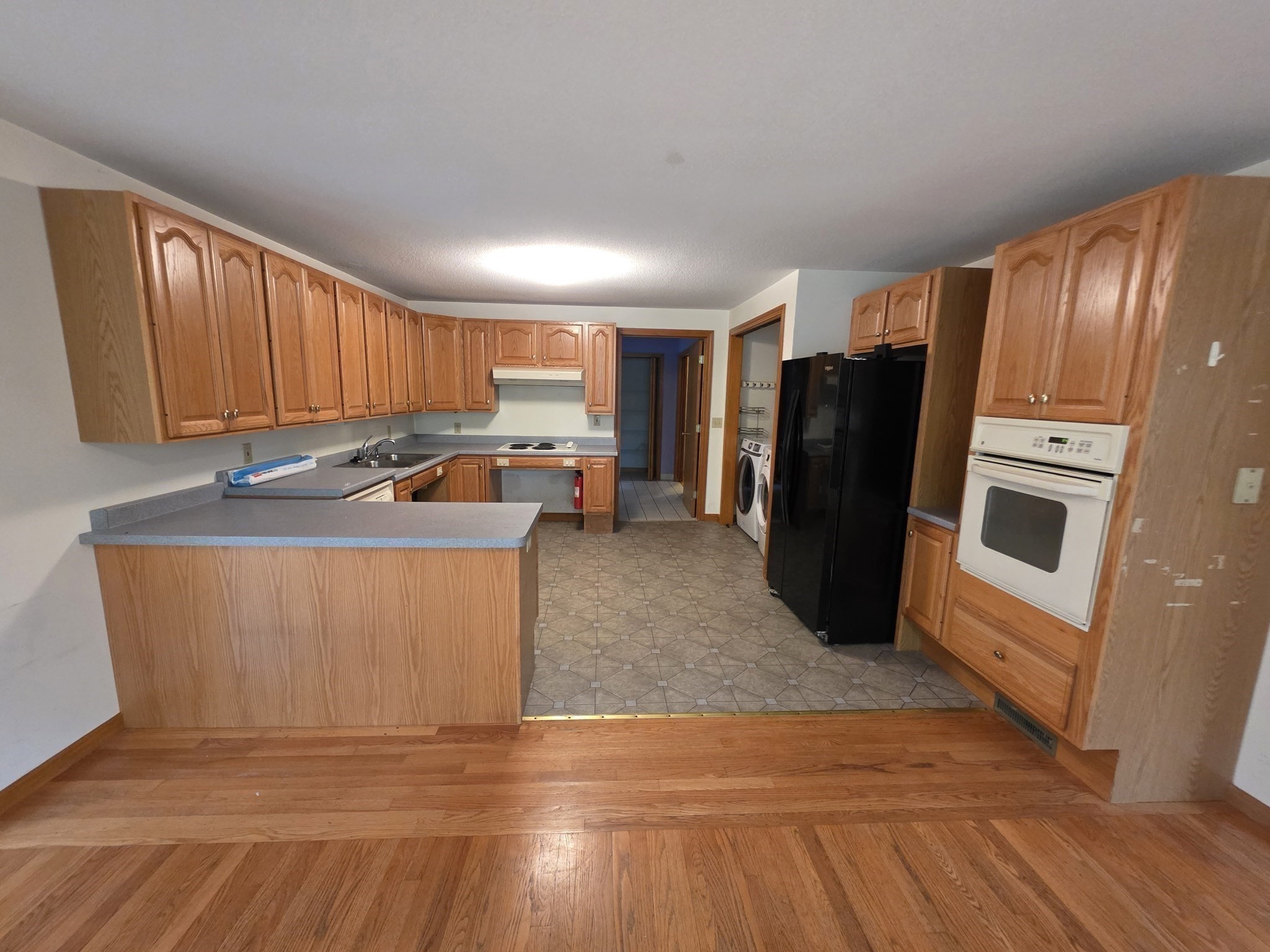 947 Main St Property Photo 21