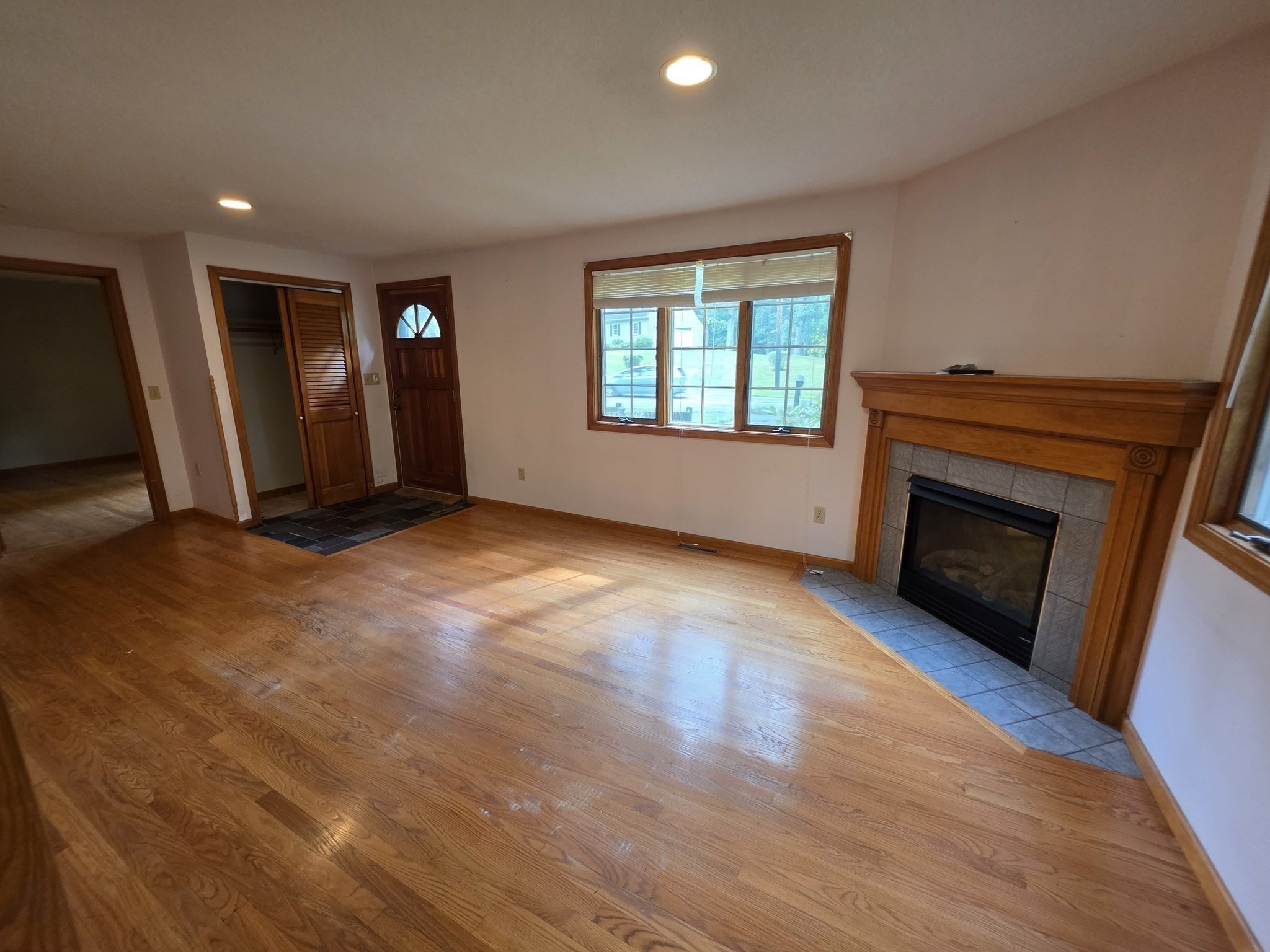 947 Main St Property Photo 24