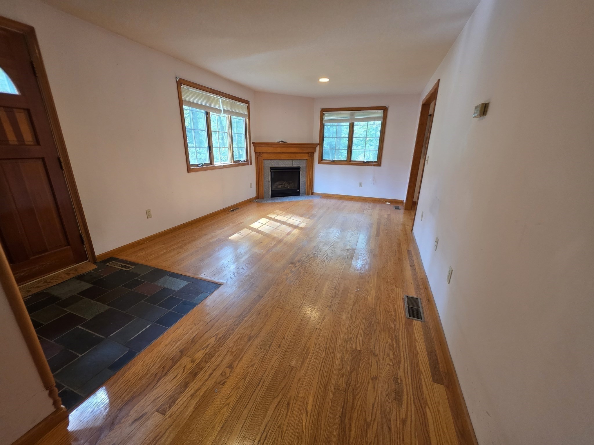 947 Main St Property Photo 25