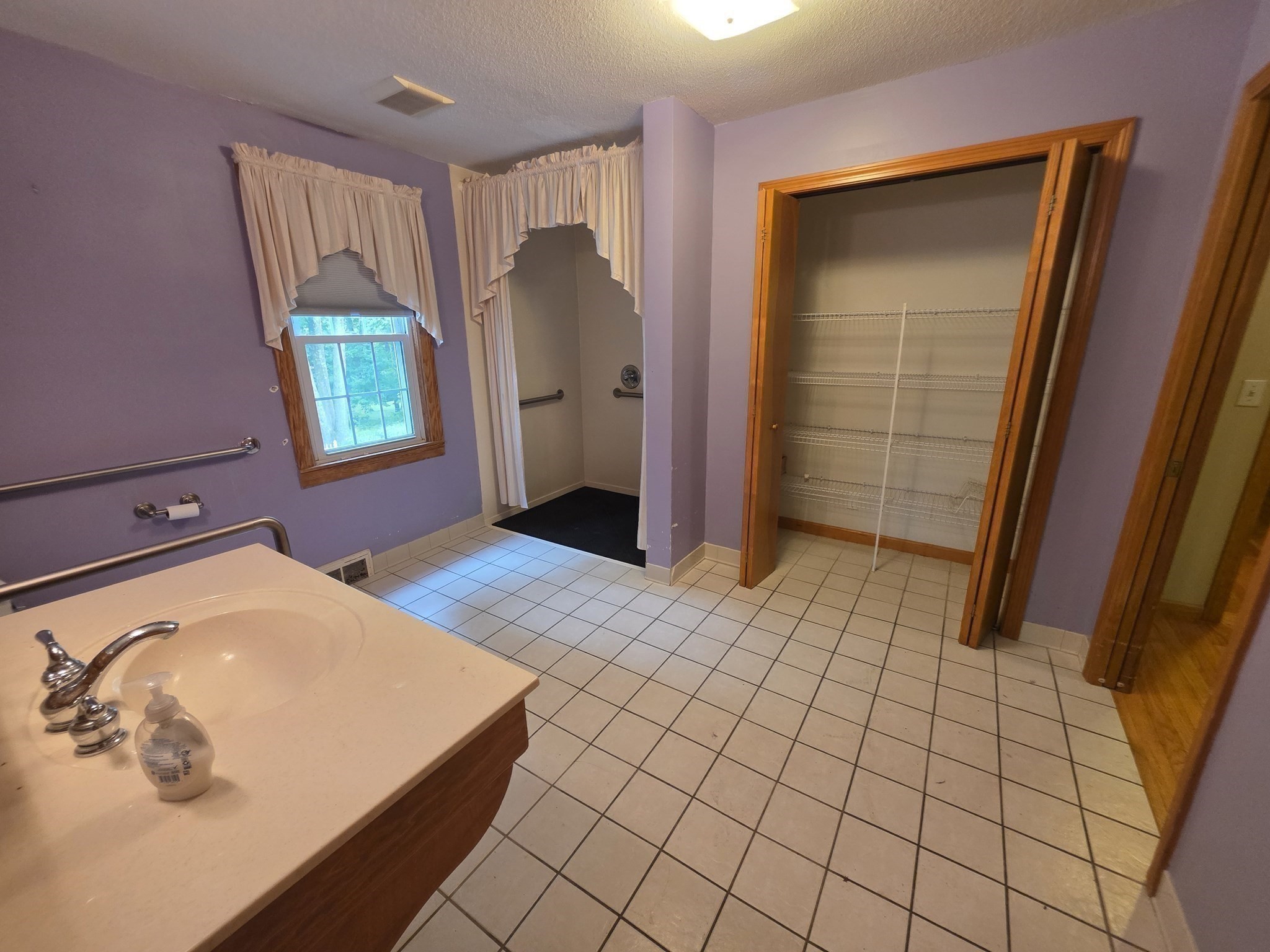 947 Main St Property Photo 31