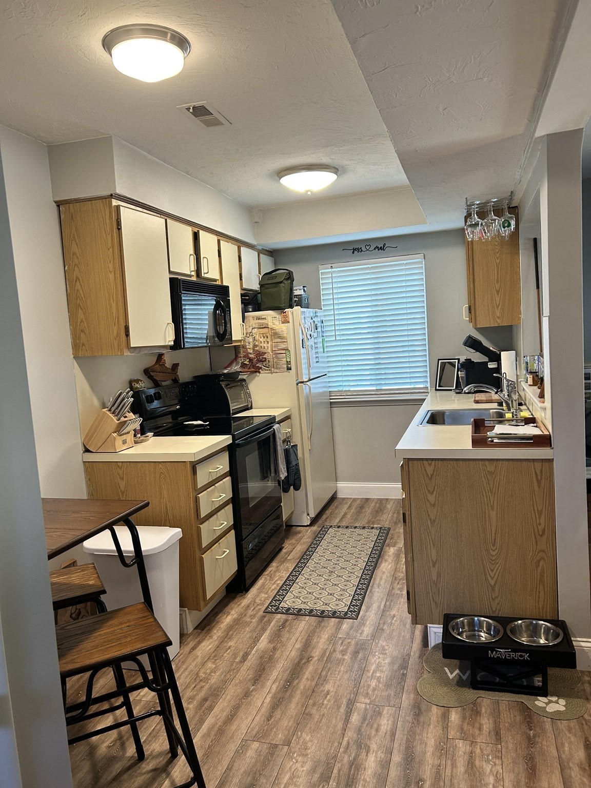 231 Lake Street # B Property Photo 1
