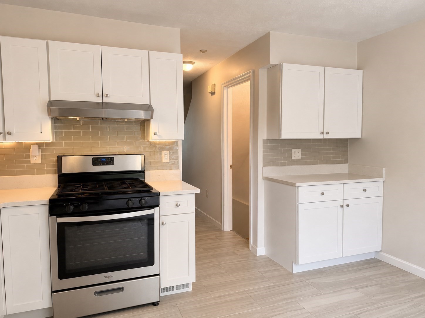 5269 Washington St # B Property Photo 6