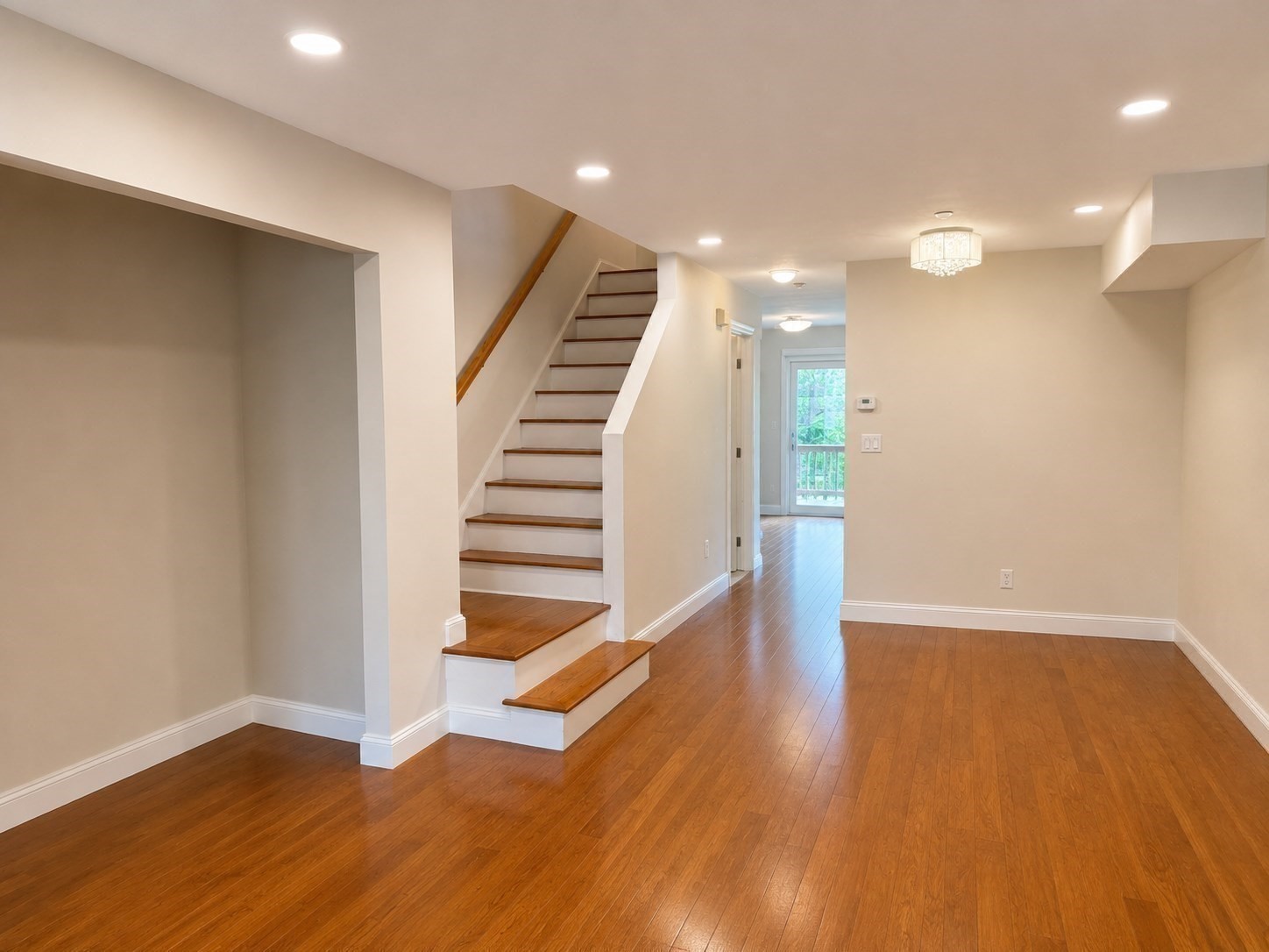 5269 Washington St # B Property Photo 8