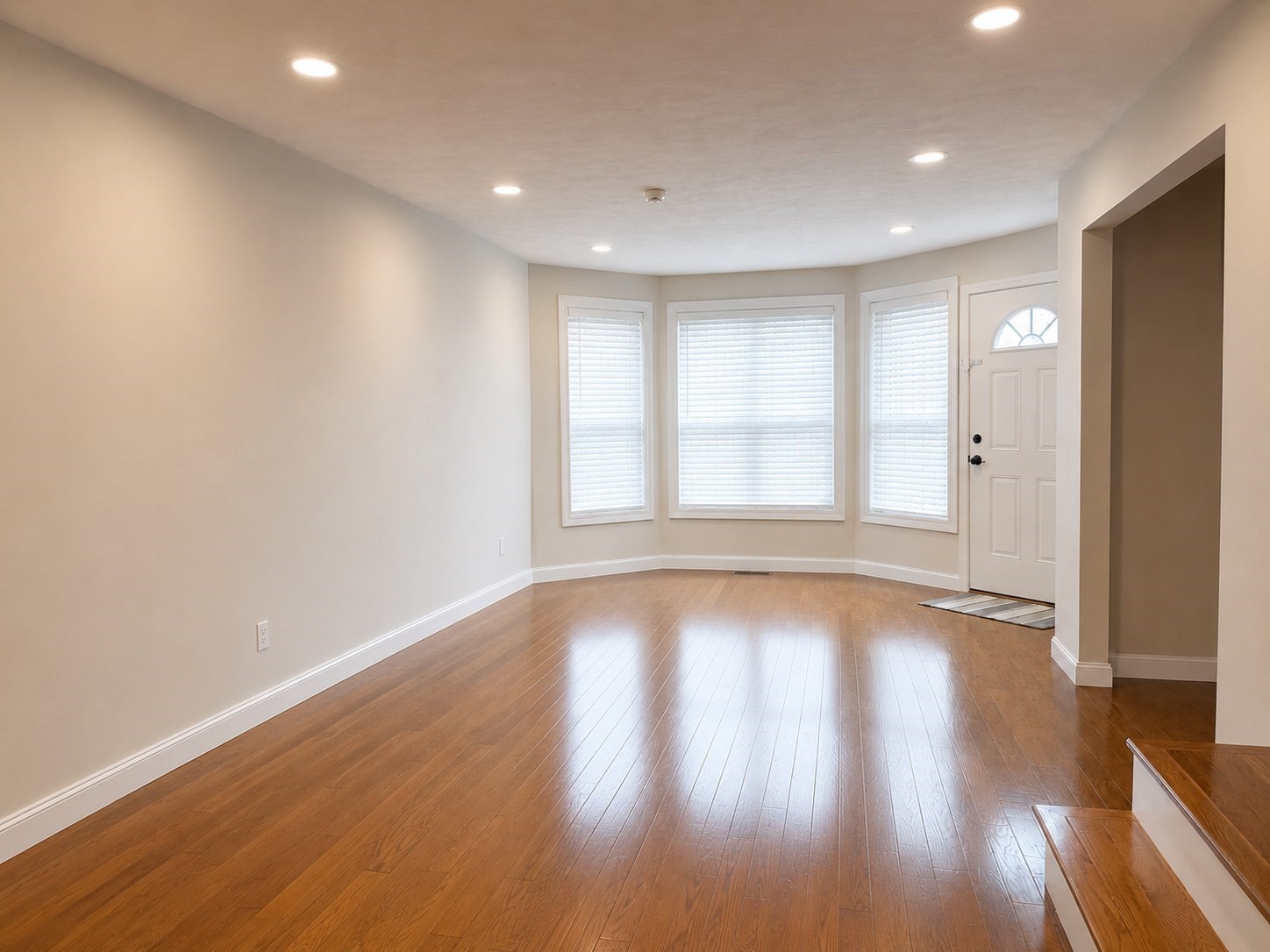 5269 Washington St # B Property Photo 9