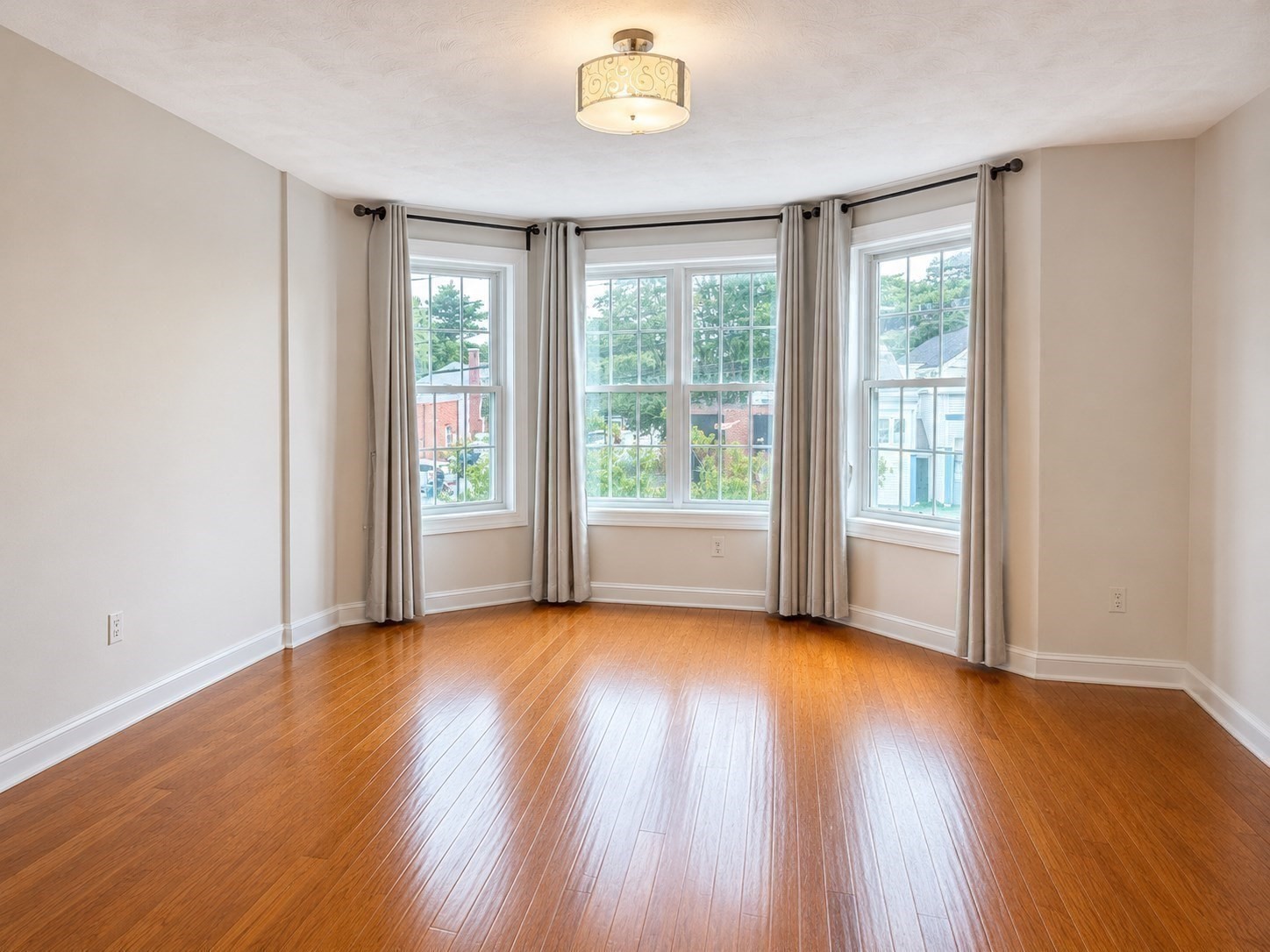 5269 Washington St # B Property Photo 12