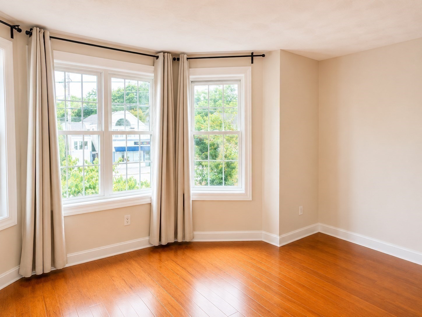 5269 Washington St # B Property Photo 16