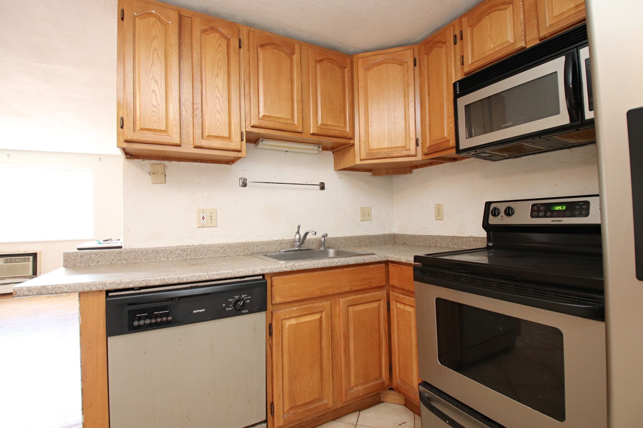 15 Staples Ave # 42 Property Photo 5