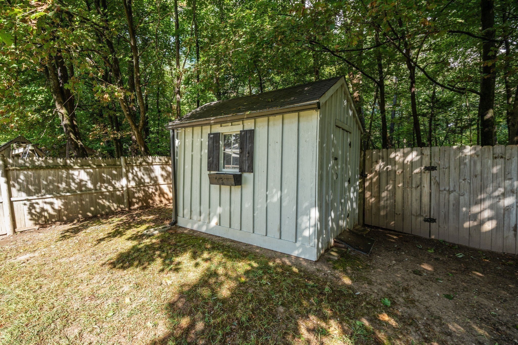 11 Munroe Dr Property Photo 33