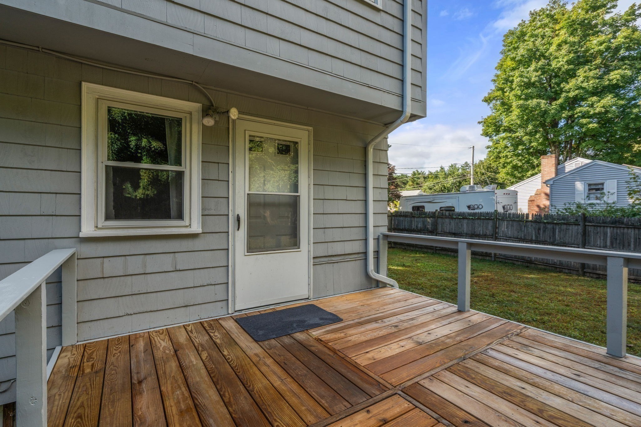 11 Munroe Dr Property Photo 34