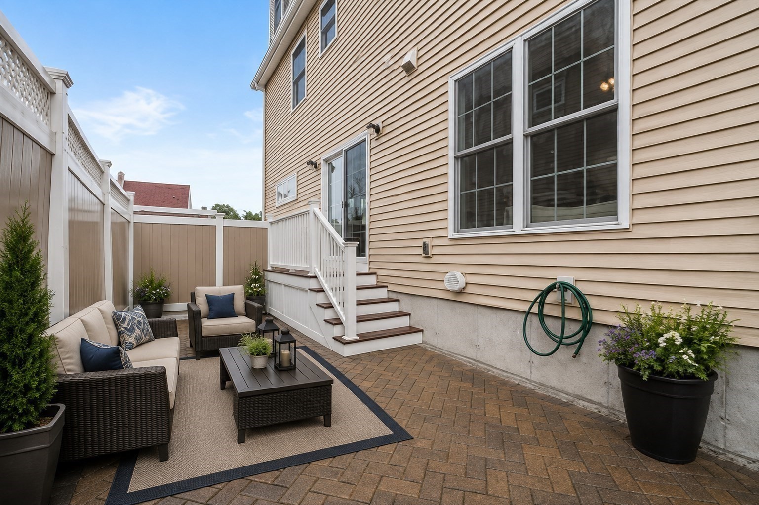 10 Gale St # 1 Property Photo 6
