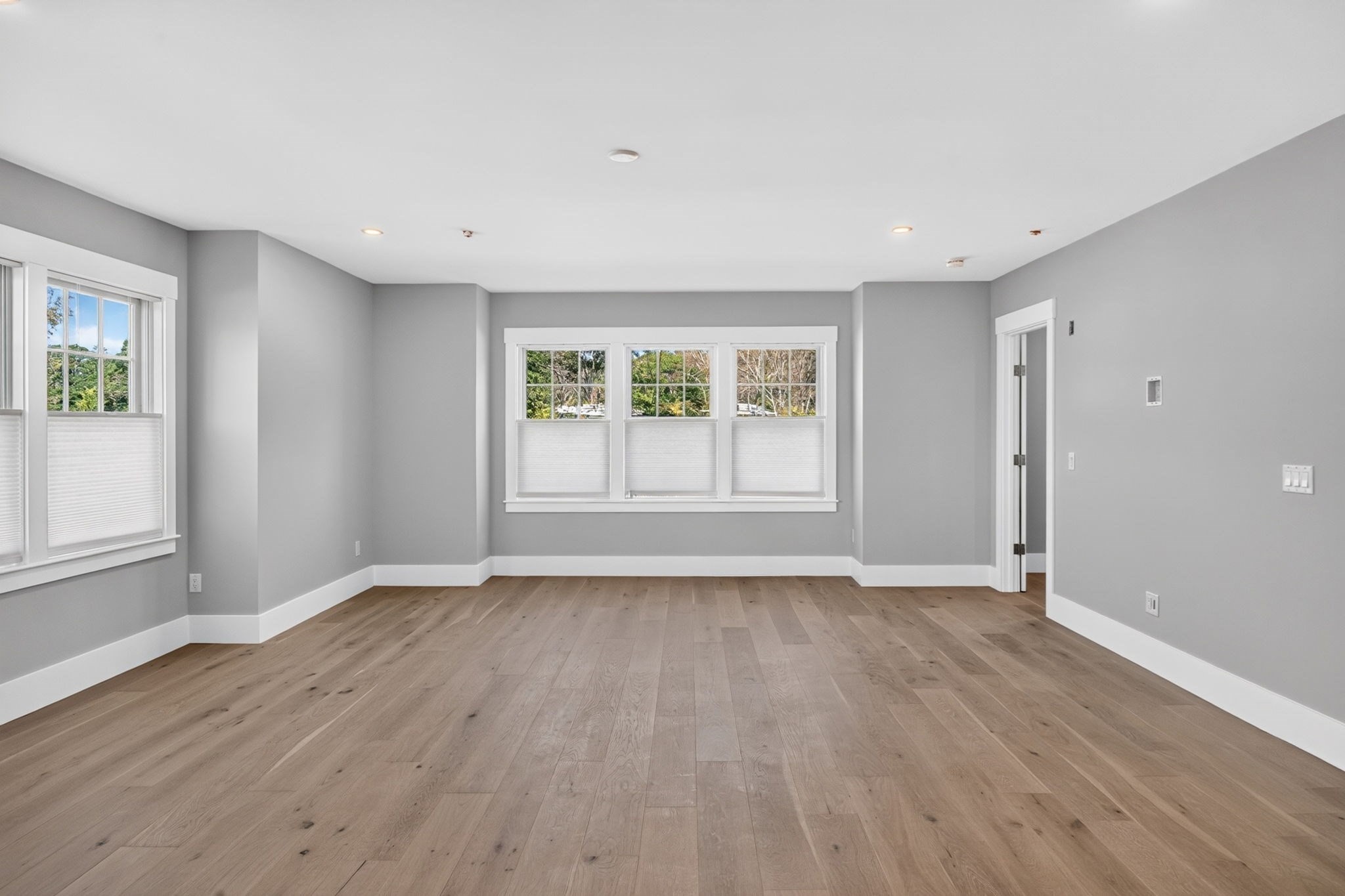 533 Woods Hole Road # E101 Property Photo 8