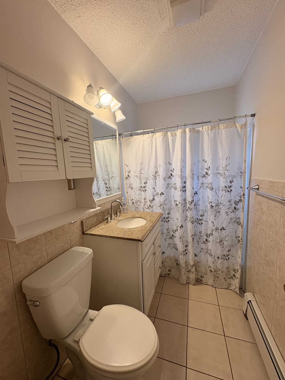 24 Lockland # 1 Property Photo 5