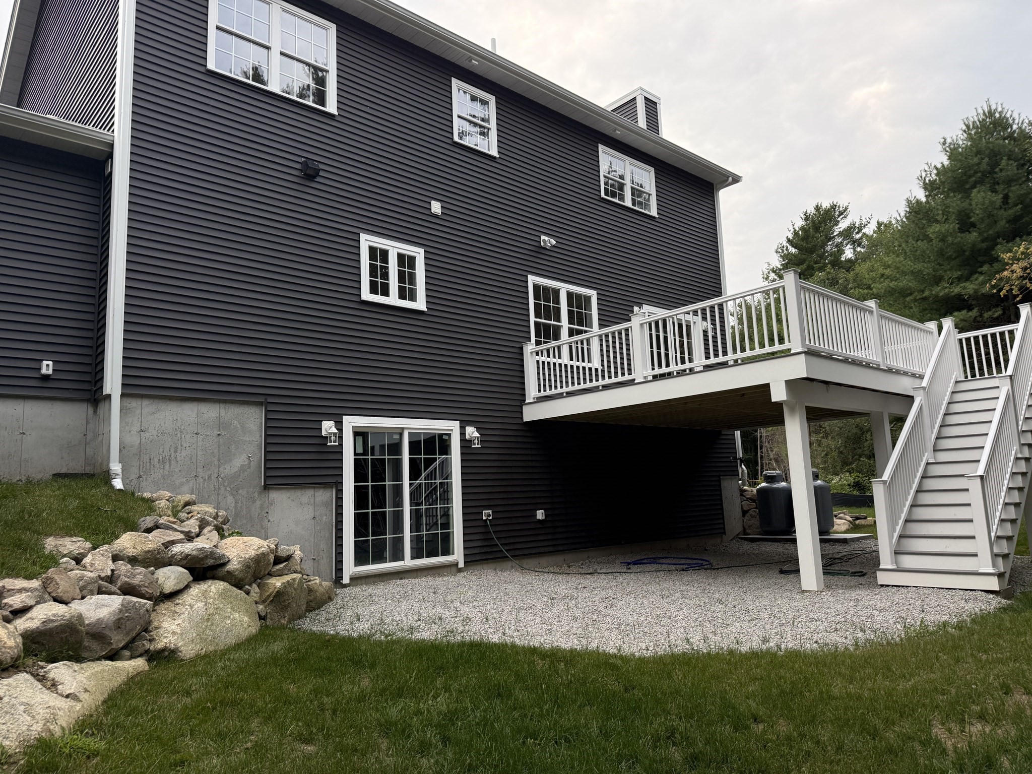 81 Park Dr. Property Photo 5
