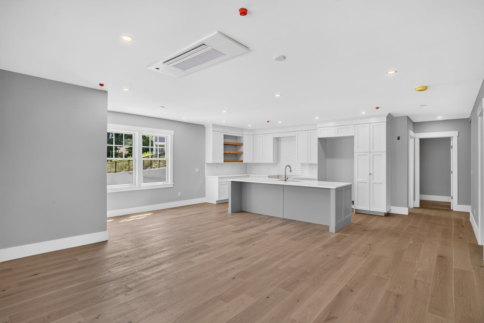 533 Woods Hole Road # E102 Property Photo 6