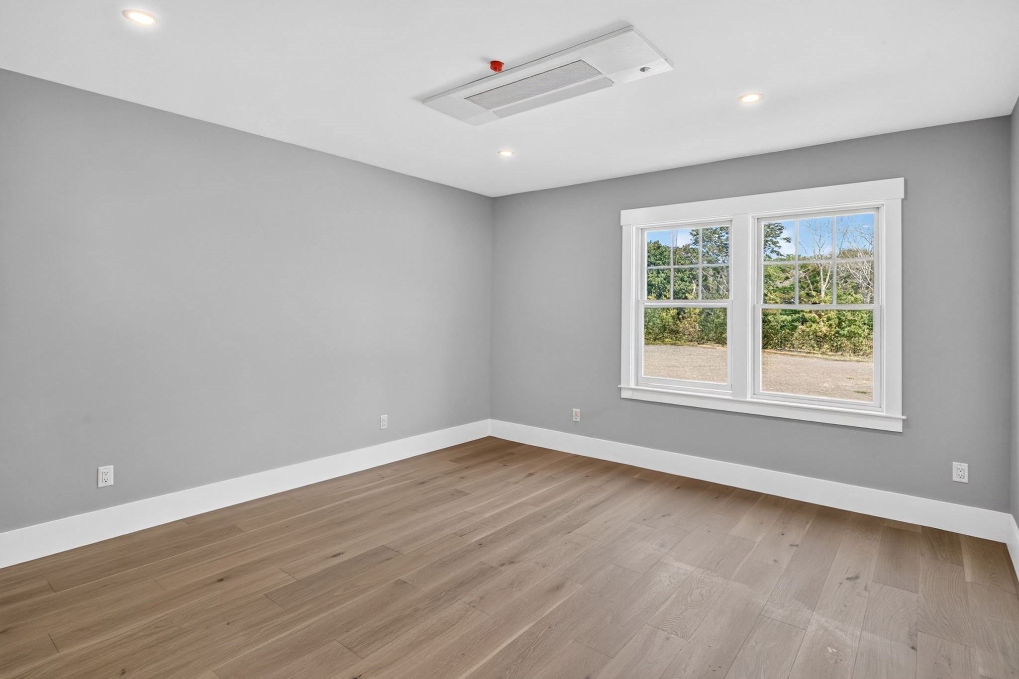 533 Woods Hole Road # E102 Property Photo 9
