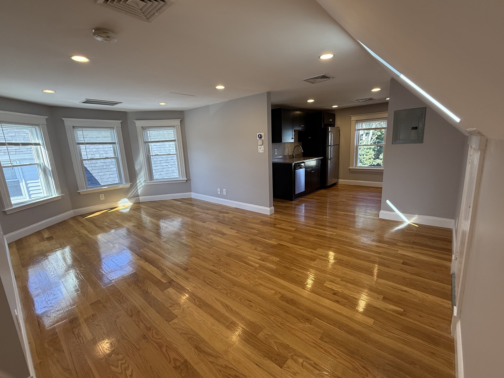 10 Tolman St # 3 Property Photo 2