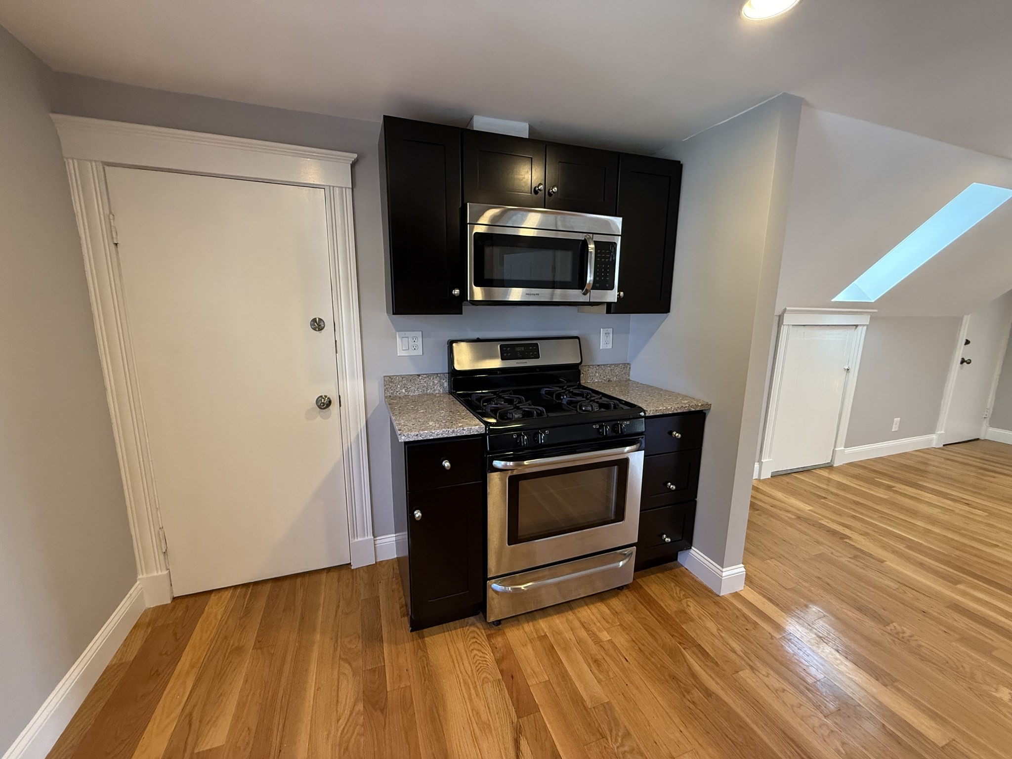 10 Tolman St # 3 Property Photo 7