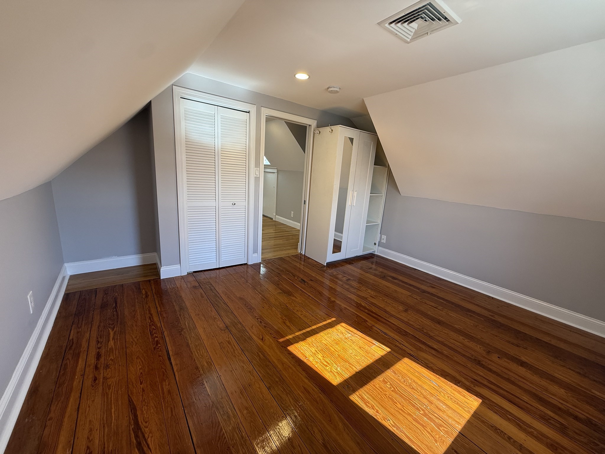 10 Tolman St # 3 Property Photo 8