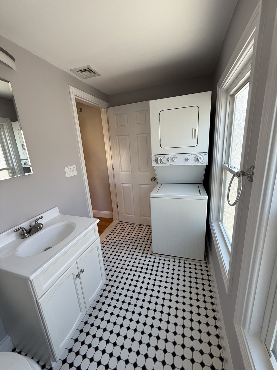 10 Tolman St # 3 Property Photo 11