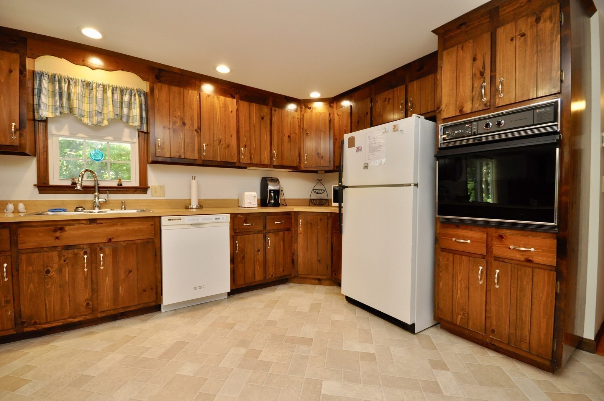 34 Dale Drive Property Photo 8