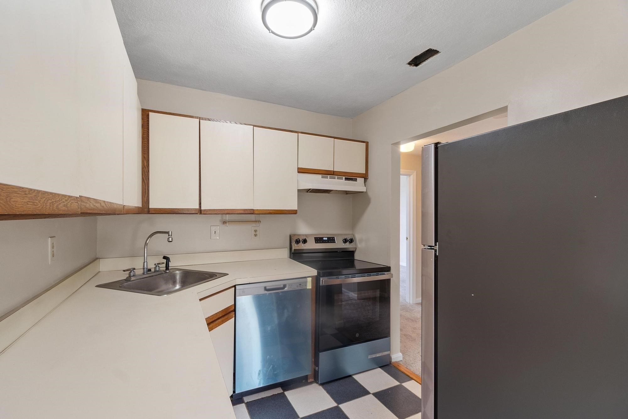 1409 Commonwealth Avenue # 502 Property Photo 9
