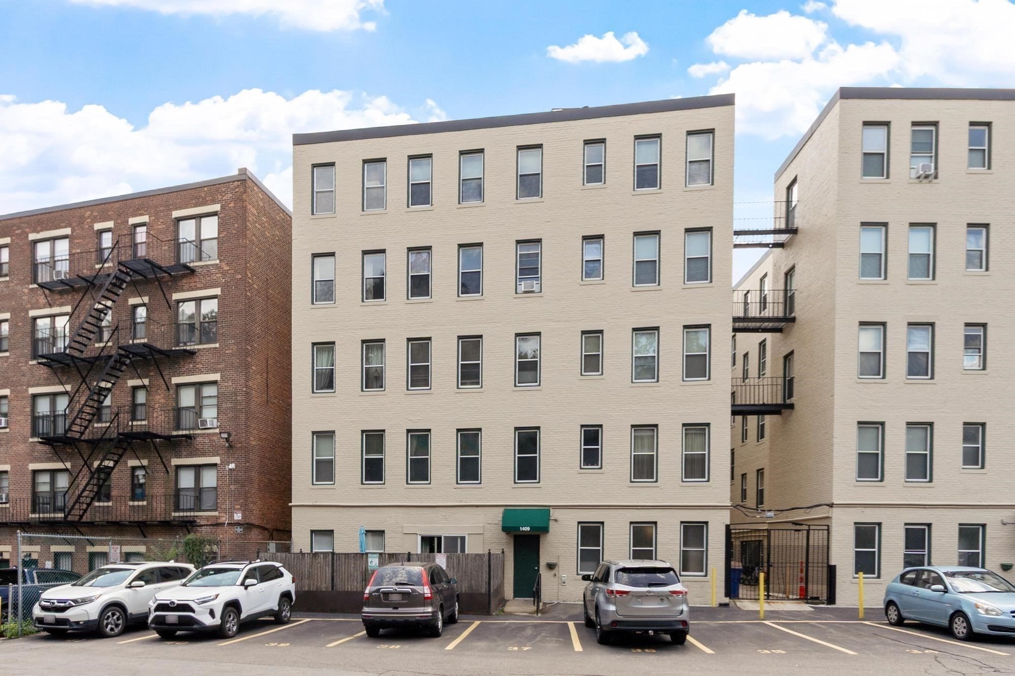 1409 Commonwealth Avenue # 502 Property Photo 27
