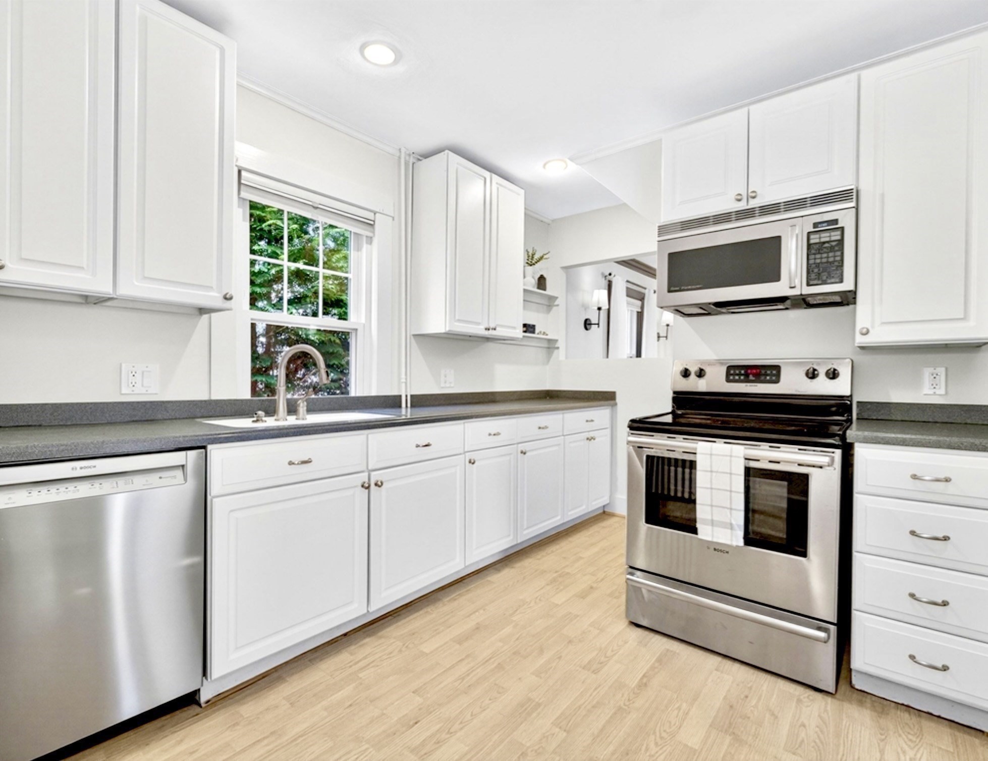 39 Twitchell # R Property Photo 4