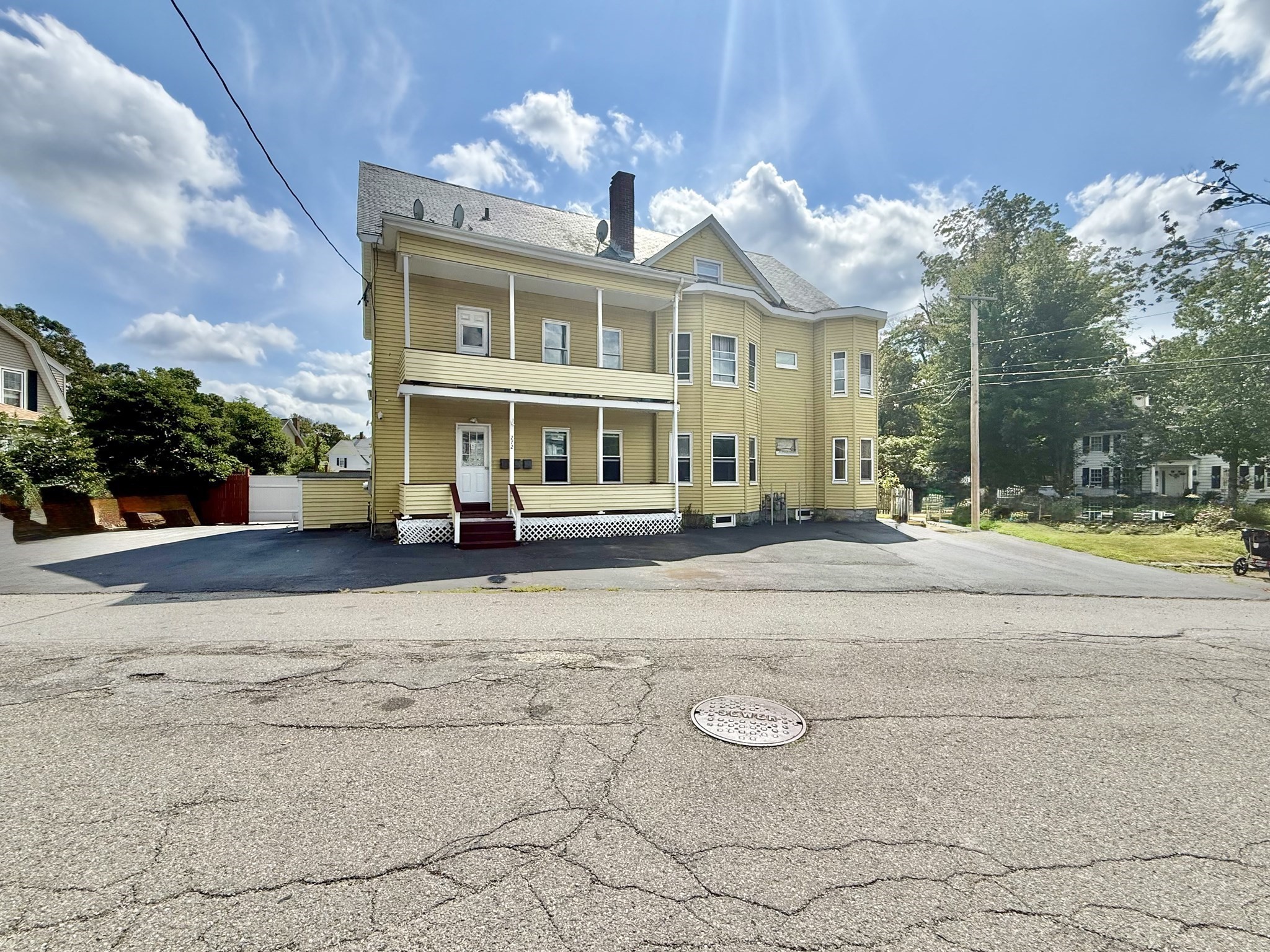 272 South Street Property Photo 1