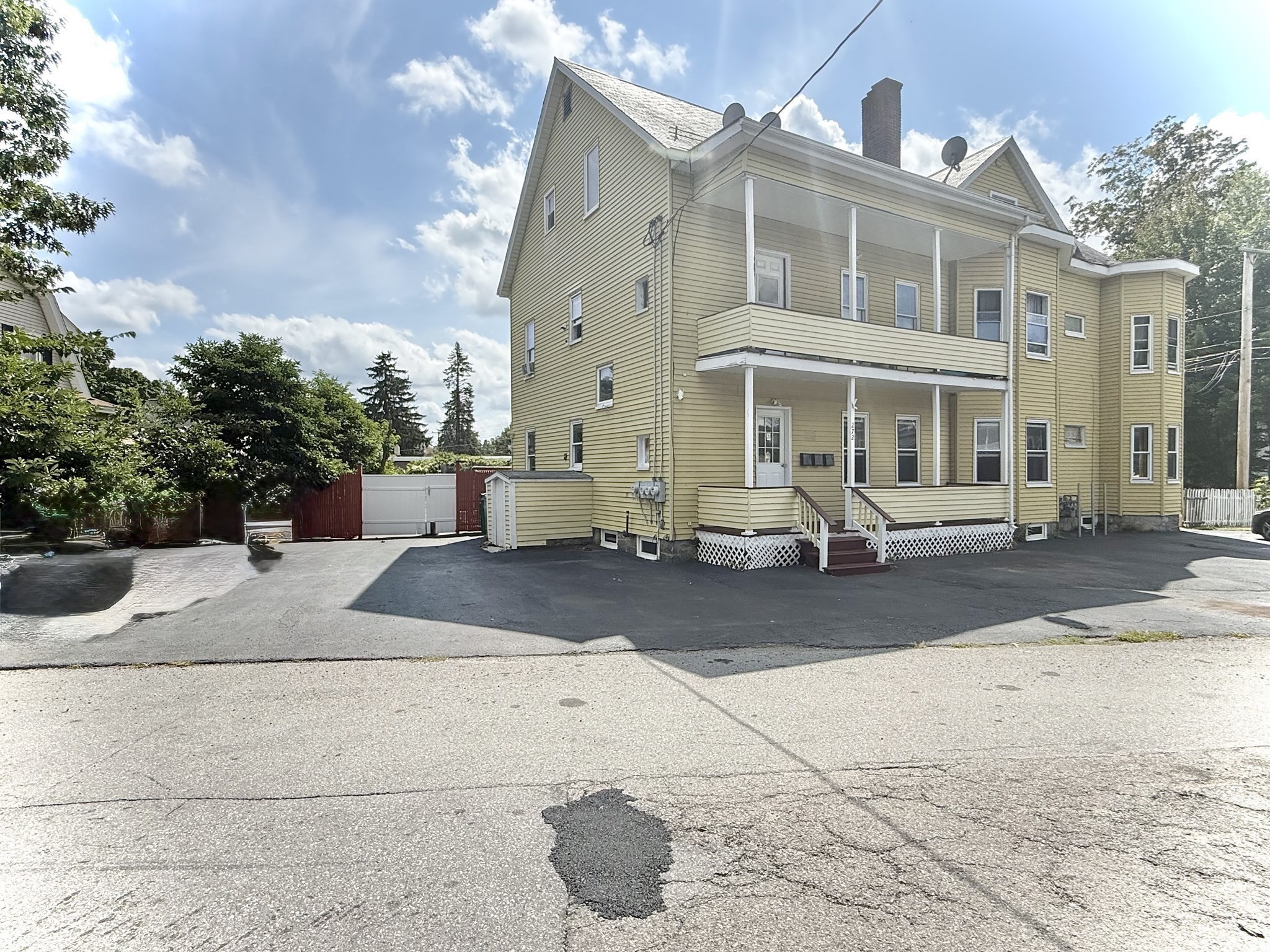 272 South Street Property Photo 3