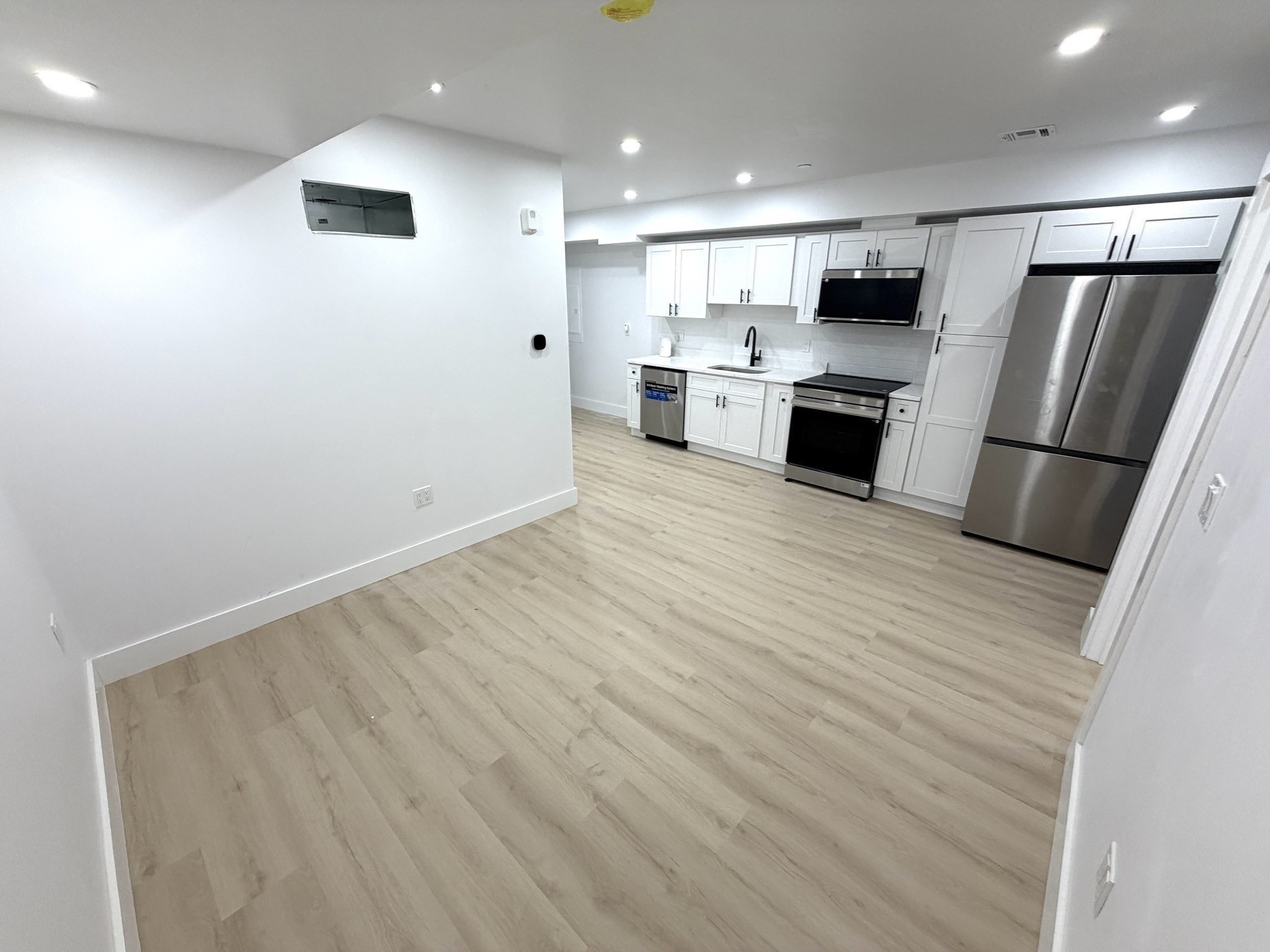 36 Shepard St # B Property Photo 3