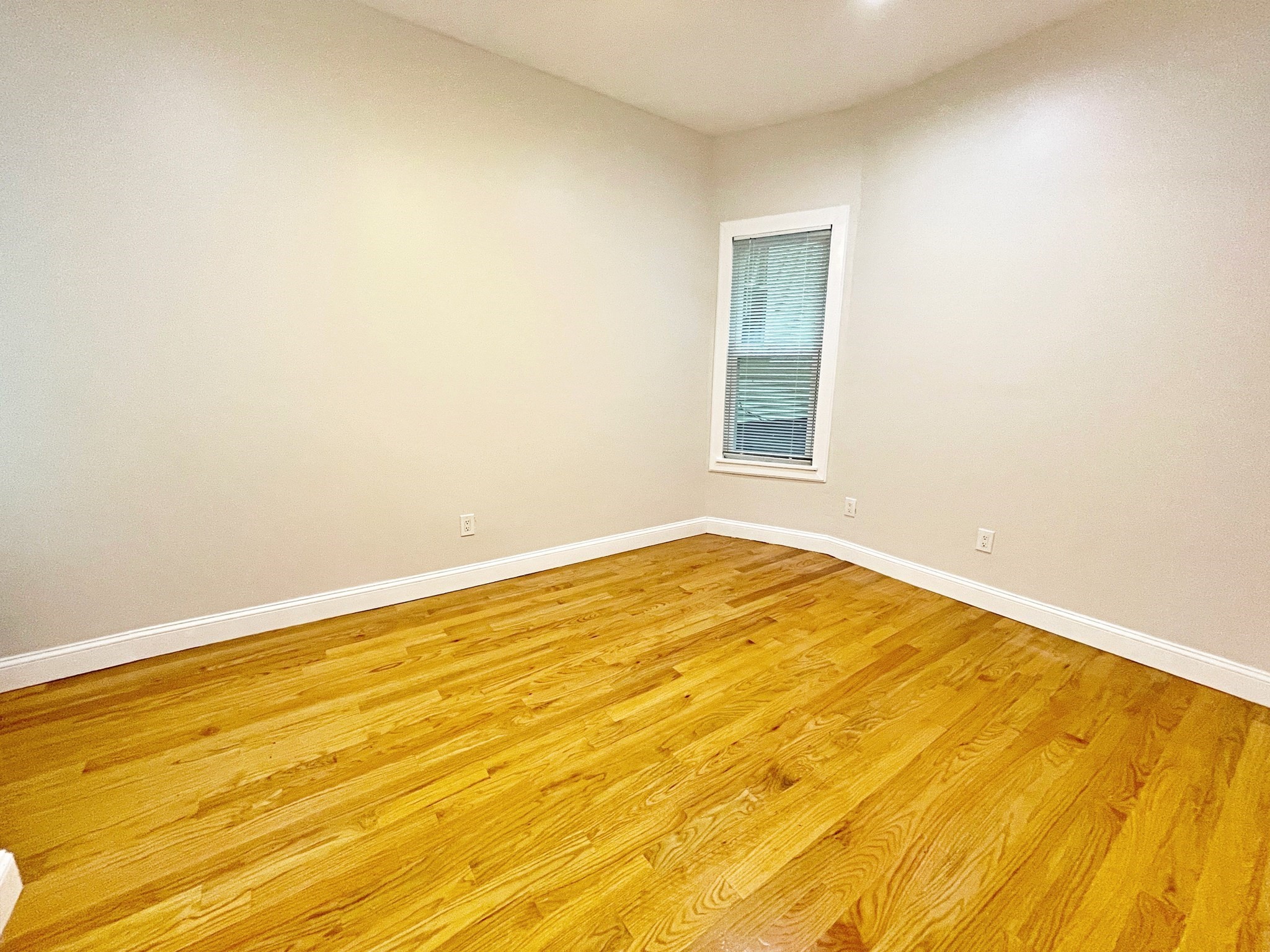 92 Webster St # 1 Property Photo 12