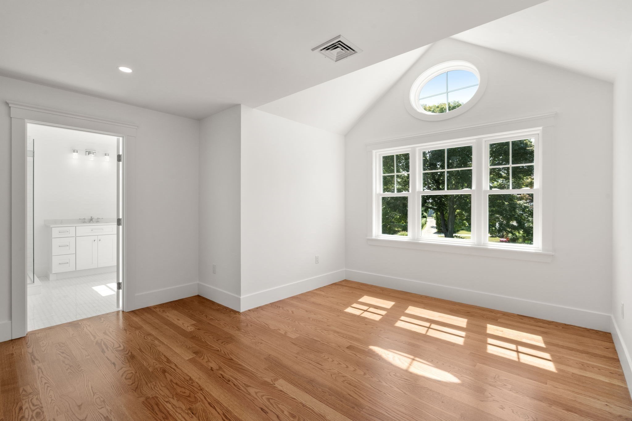 106 Barcliff Ave Property Photo 28