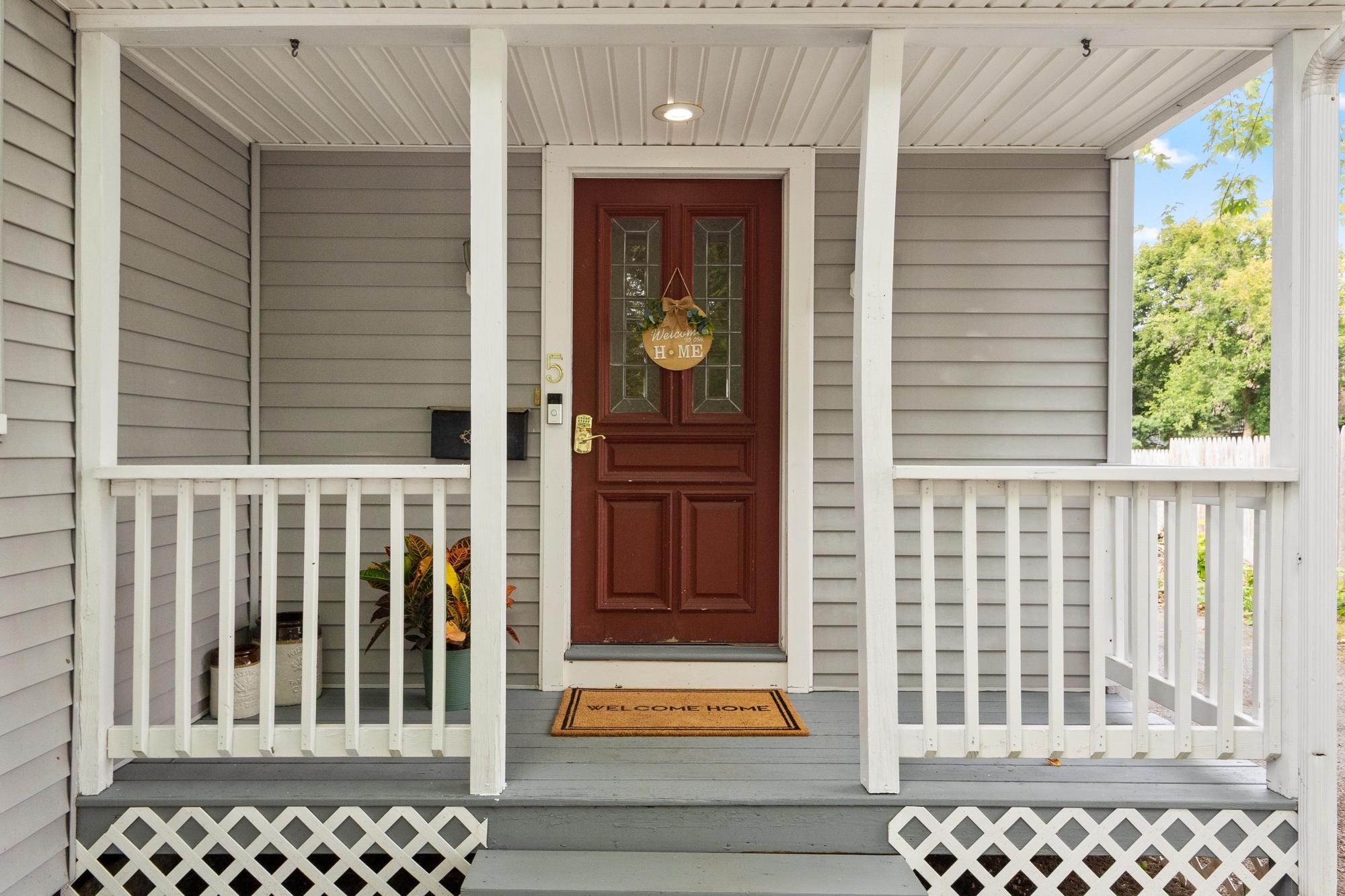 5 Branch St Property Photo 2
