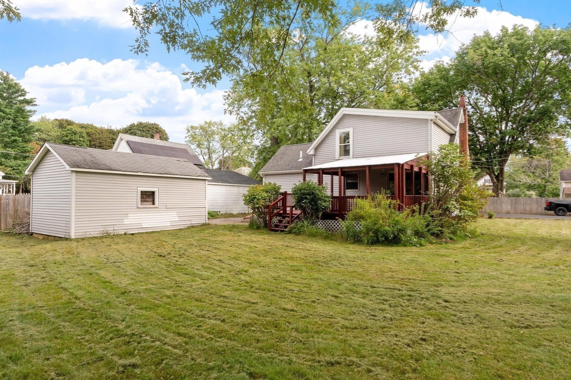 5 Branch St Property Photo 3