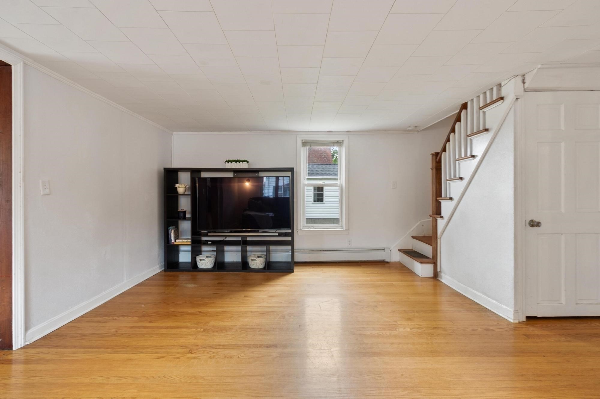 5 Branch St Property Photo 13